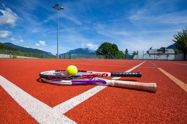 Photo:Tennisplatz Haus Hohenwart